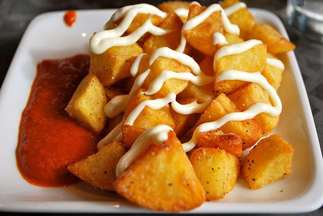 bravas