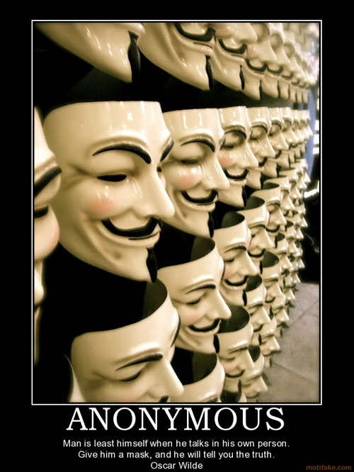La moda Anonymous y su “merchandise” en Nueva York La moda Anonymous y su “merchandise” en Nueva York