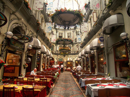 Descubre el barrio de Beyoğlu en Estambul