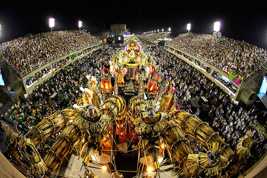 CARNAVAL con mayúsculas en Río de Janeiro CARNAVAL con mayúsculas en Río de Janeiro