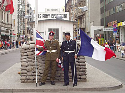 El Checkpoint Charlie de Berlin El Checkpoint Charlie de Berlin