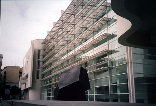 MACBA. Museo de las narrativas paralelas en Barcelona