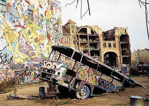 La historia de Tacheles en Berlin La historia de Tacheles en Berlin