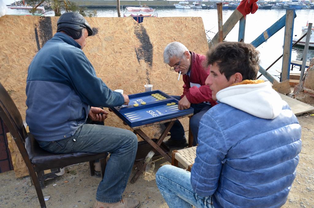 jugadores de Backgammon kumkapi-002