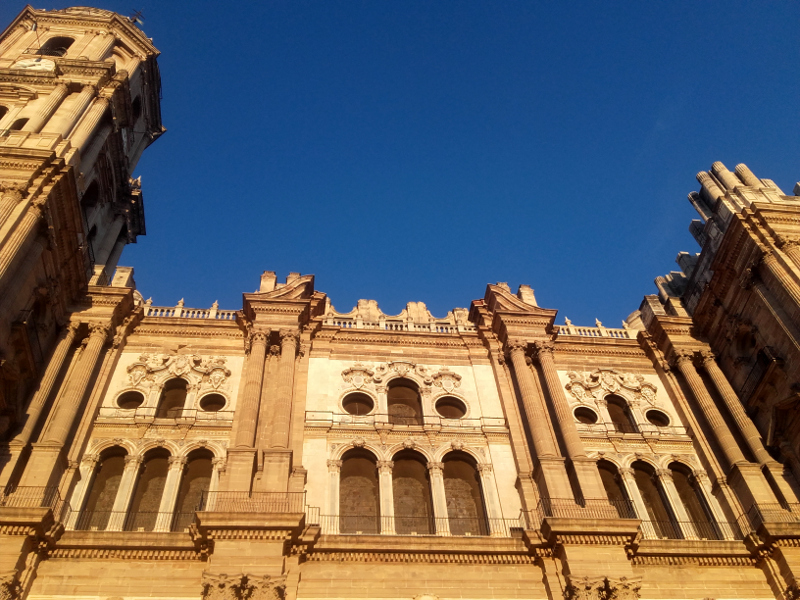kathedrale malaga abendsonne freibeuter reisen